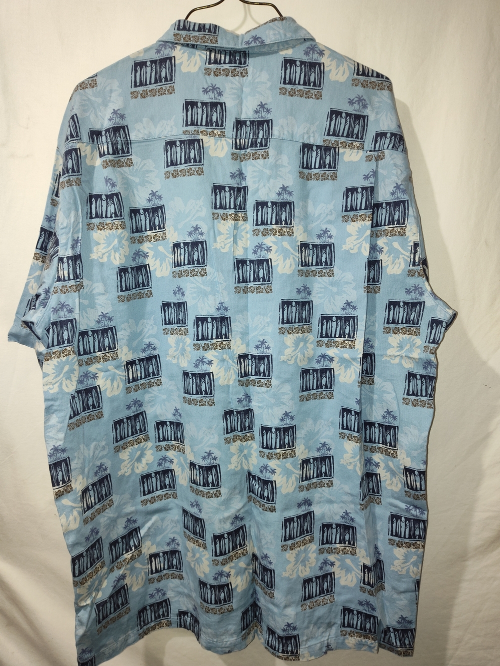 Columbia Men's Light Blue Tropical Print Short Sleeve Button-Down Shirt - Picture 3 of 5